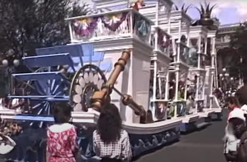 Mickey S All American Birthday Parade Disney World News DINUS