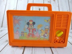 1982 Disney Chracter Moving Picture Screen Music Box TV