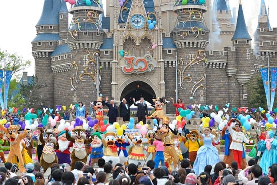 Tokyo Disneyland Facts and Statistics