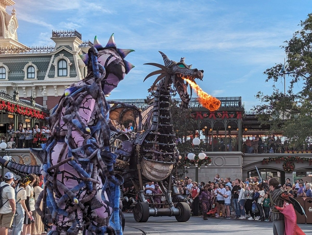 disney world magic kingdom festival of fantasy parade