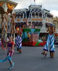 Move It! Shake It! Dance and Play It! Parade | Extinct Disney World