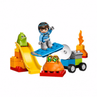 Disney Miles From Tommorowland Space Adventures LEGO Set