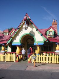 Mickey Mouse’s House  | Extinct Disney World Attractions