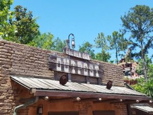 Golden Oak Outpost (Disney World)