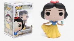 Disney Snow White And The Seven Dwarfs Snow White Vinyl Figure Funko Pop!