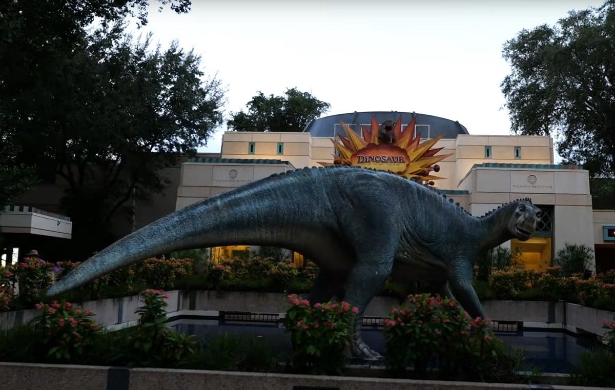 Dinosaur ride Disney World