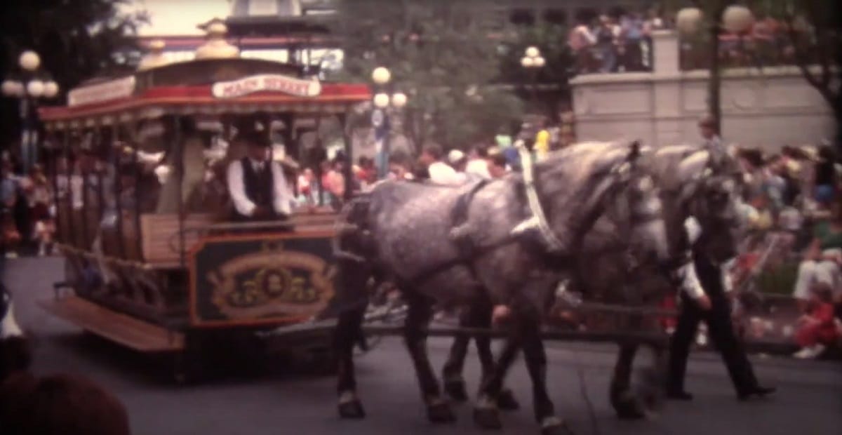 Tencennial Parade - Extinct Disney World Attractions