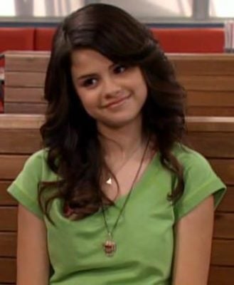 Alex Russo (Wizards of Waverly Place) disney