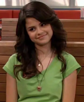 Alex Russo (Wizards of Waverly Place) disney