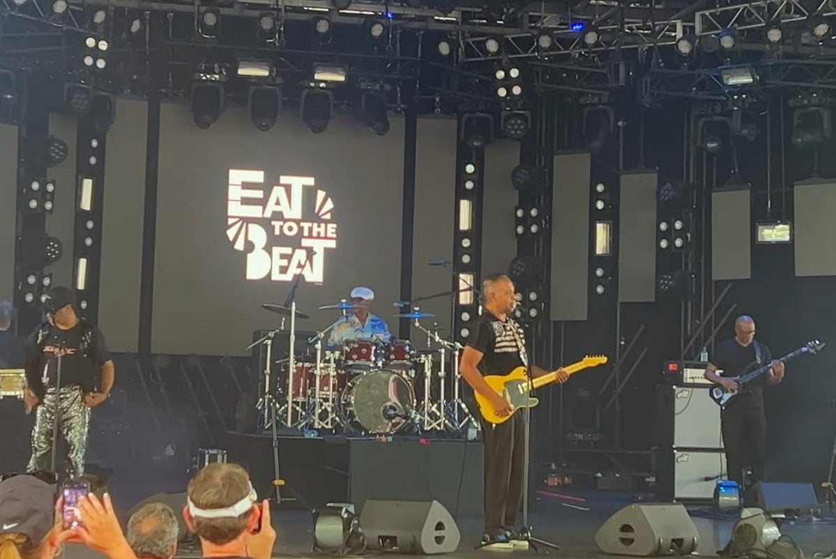 Epcot International Food and Wine Festival guide eat to the beat