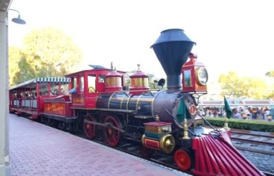 Disneyland Railroad reopen