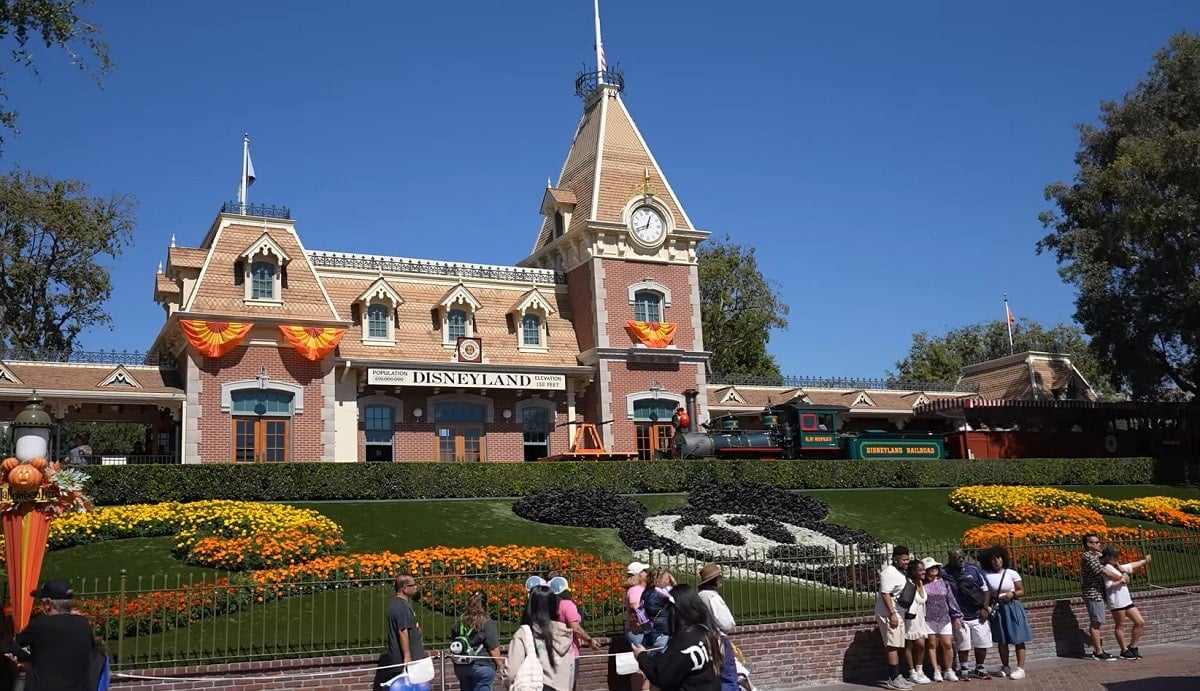 Disneyland Railroad