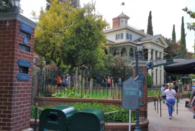 haunted mansion disneyland